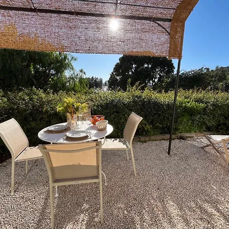 Appartamento Sea View With Large Terrace 5-min Walk To The Le Lavandou