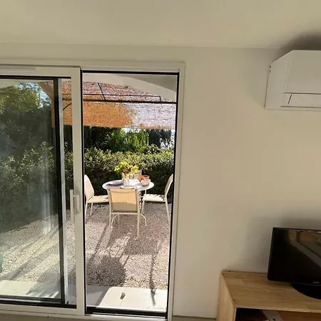 Sea View With Large Terrace 5-min Walk To The Lejlighed *